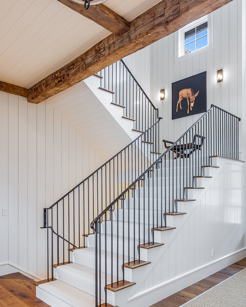 Sapphire Glen: A Highland-Inspired Retreat